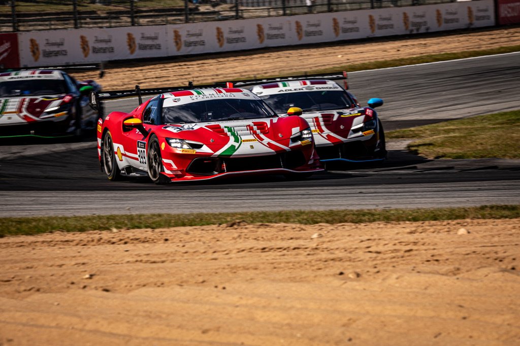Høj fart på store og små på Jyllandsringen
(Foto: Special Saloon Car / Jan Gripping)